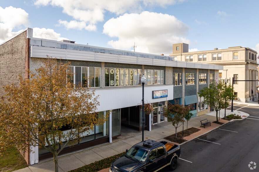 56-58 Main St, Lockport, NY for lease - Building Photo - Image 3 of 6