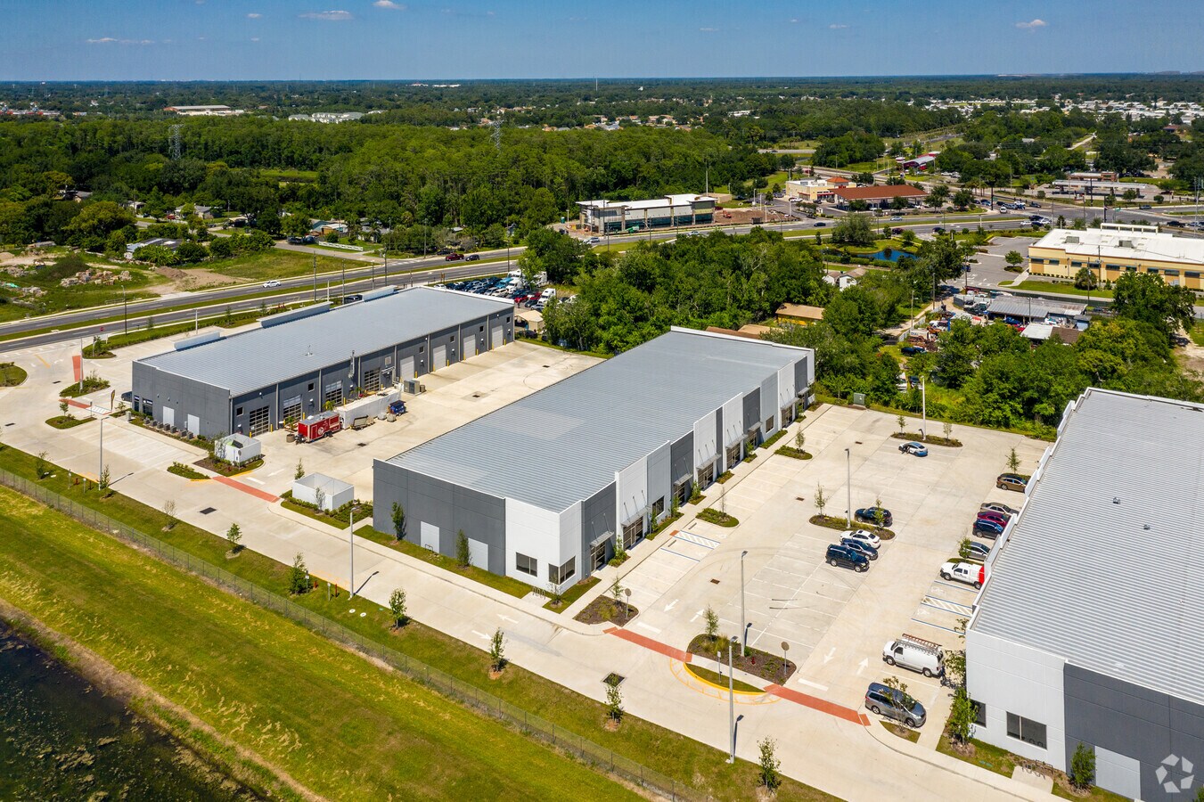 6828 Hoffner Ave, Orlando, FL 32822