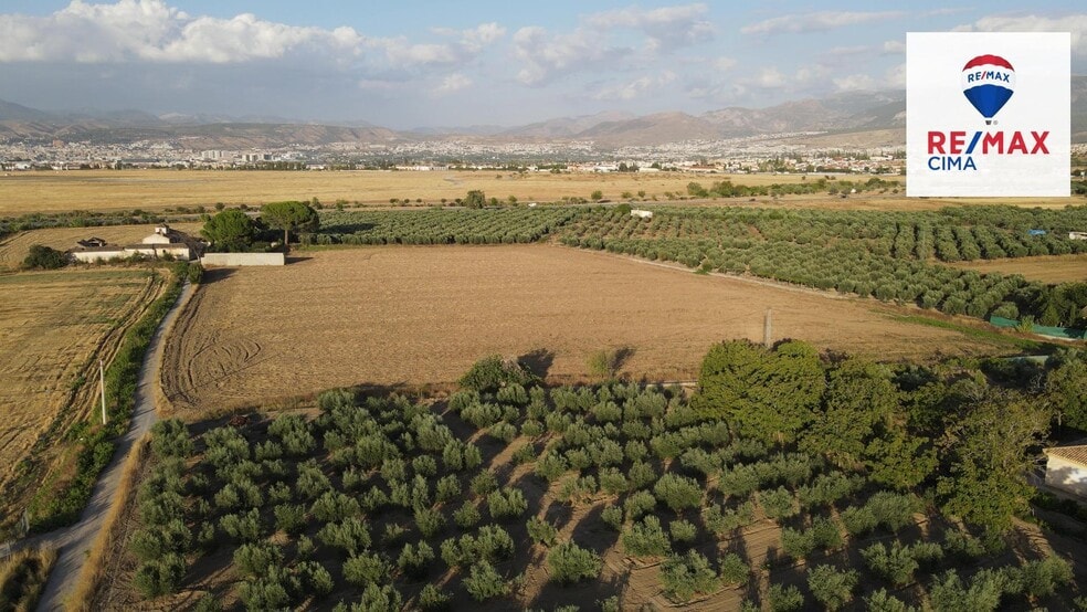 Diseminado Extrarradio, 178, Alhendín, Granada for sale - Building Photo - Image 1 of 45