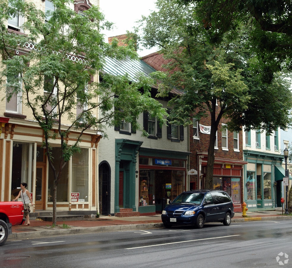 322324 N Market St, Frederick, MD, 21701 Storefront Retail/Office