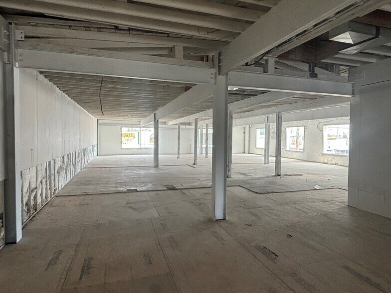 200 W Jefferson Blvd, Dallas, TX for lease - Interior Photo - Image 3 of 9