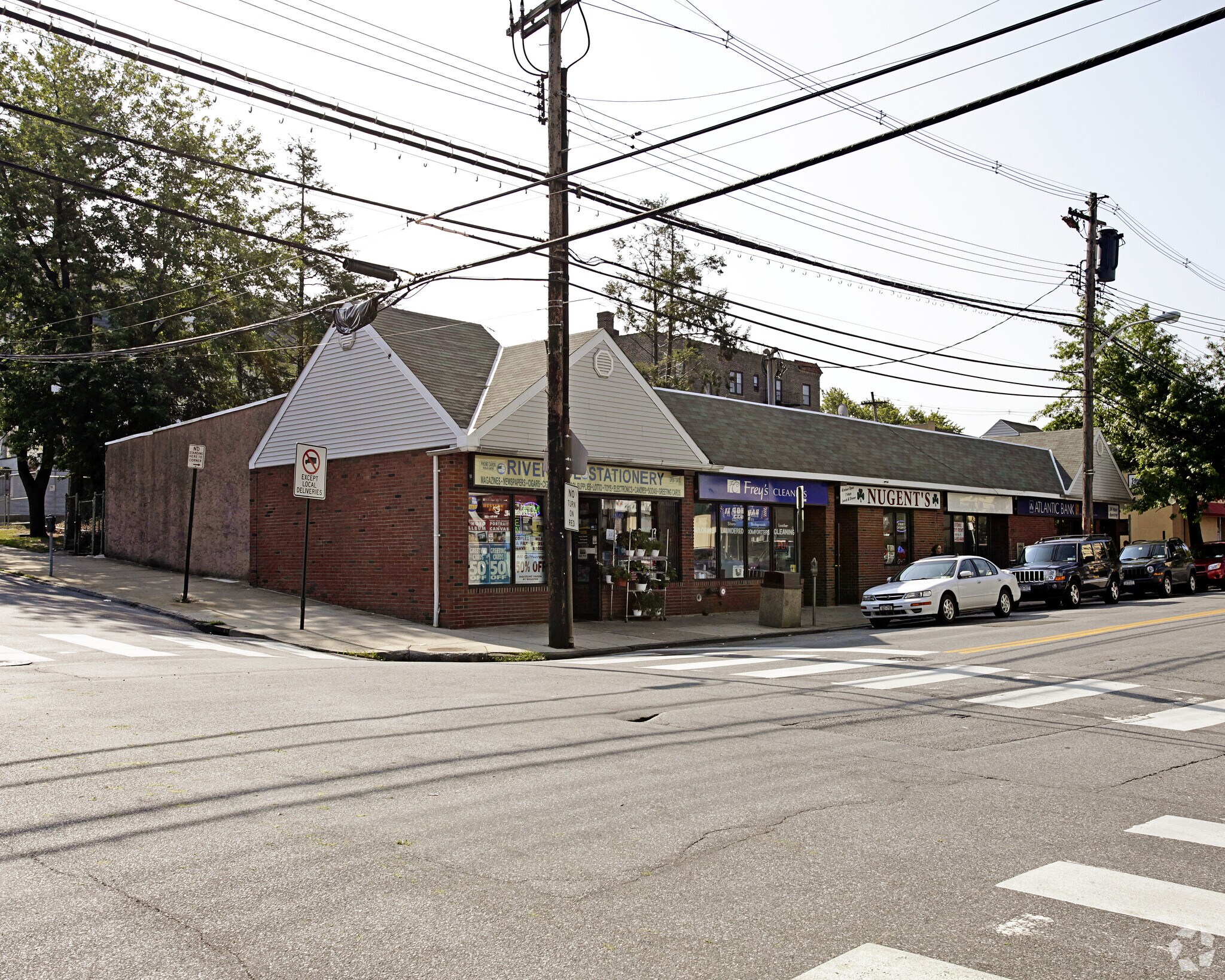 186 Roberts Ave, Yonkers, NY for sale Primary Photo- Image 1 of 1