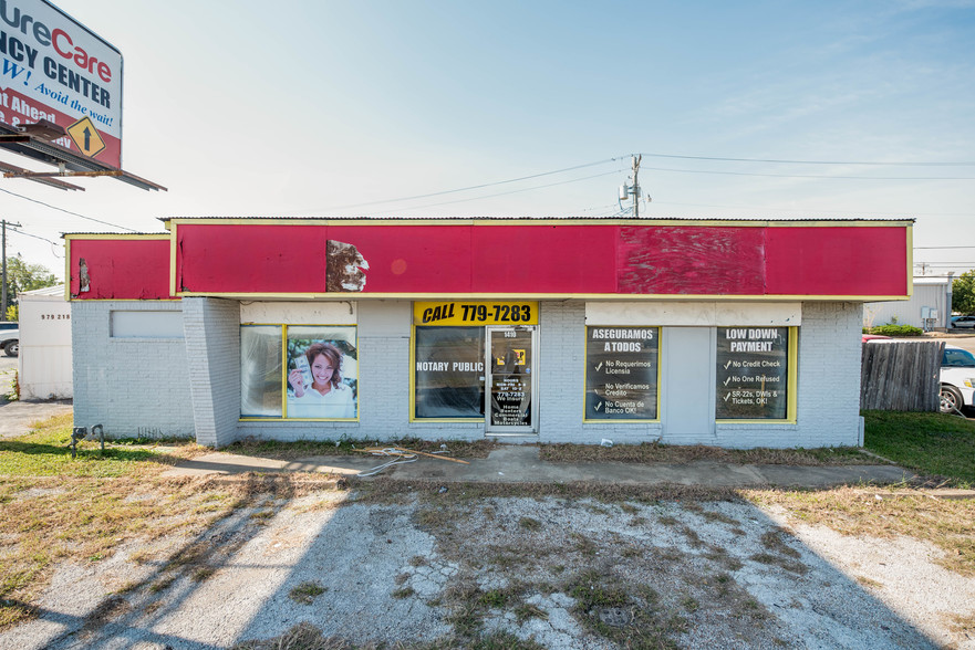 1410 S Texas Ave, Bryan, TX for sale - Primary Photo - Image 1 of 14