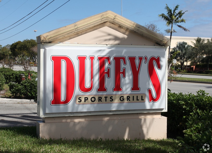 401 N Federal Hwy, Deerfield Beach, FL for sale - Building Photo - Image 2 of 47