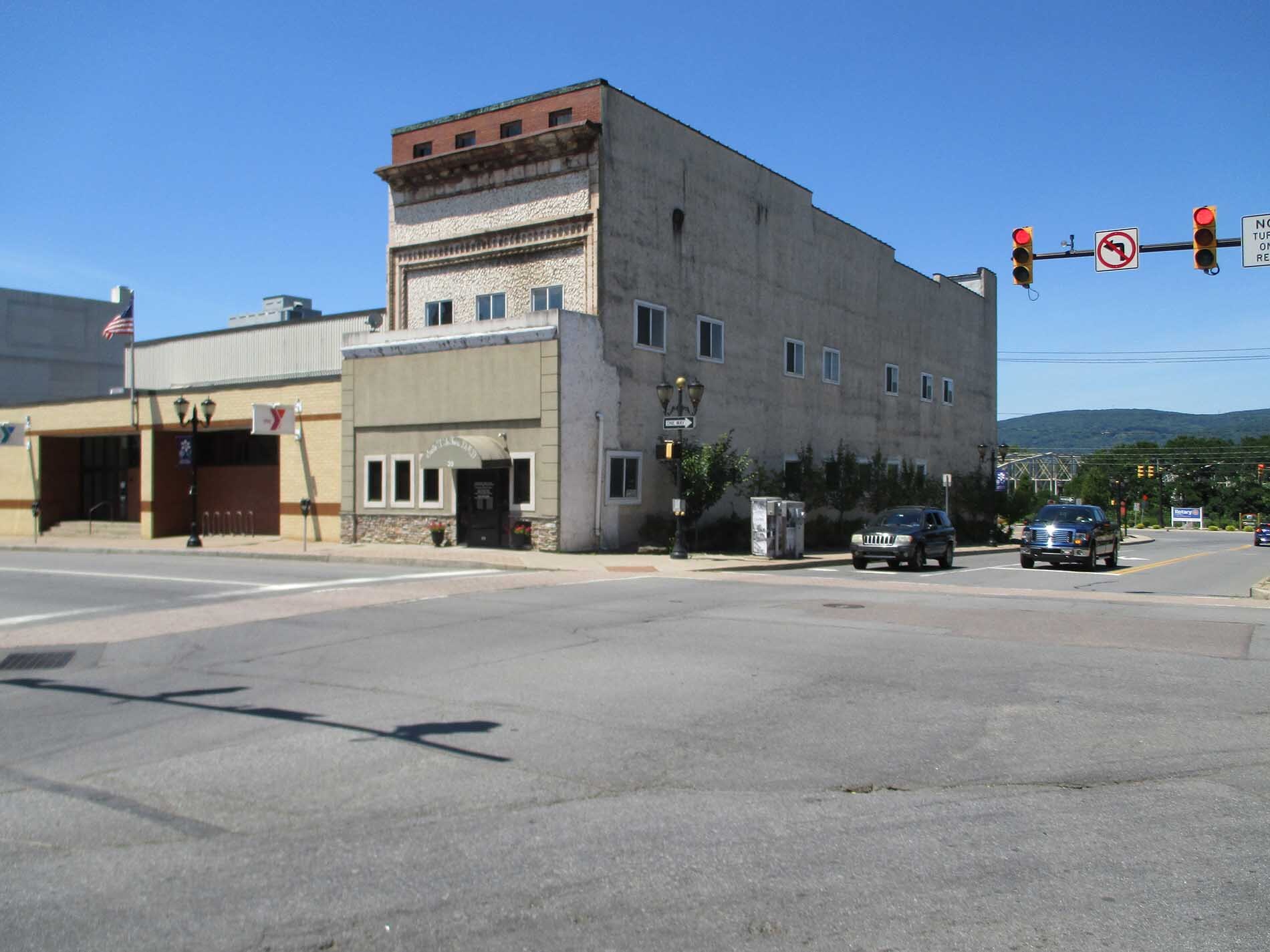 20 N Main St, Pittston, PA for sale Primary Photo- Image 1 of 1