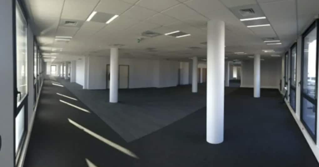 Office in Villeurbanne for lease Interior Photo- Image 1 of 6