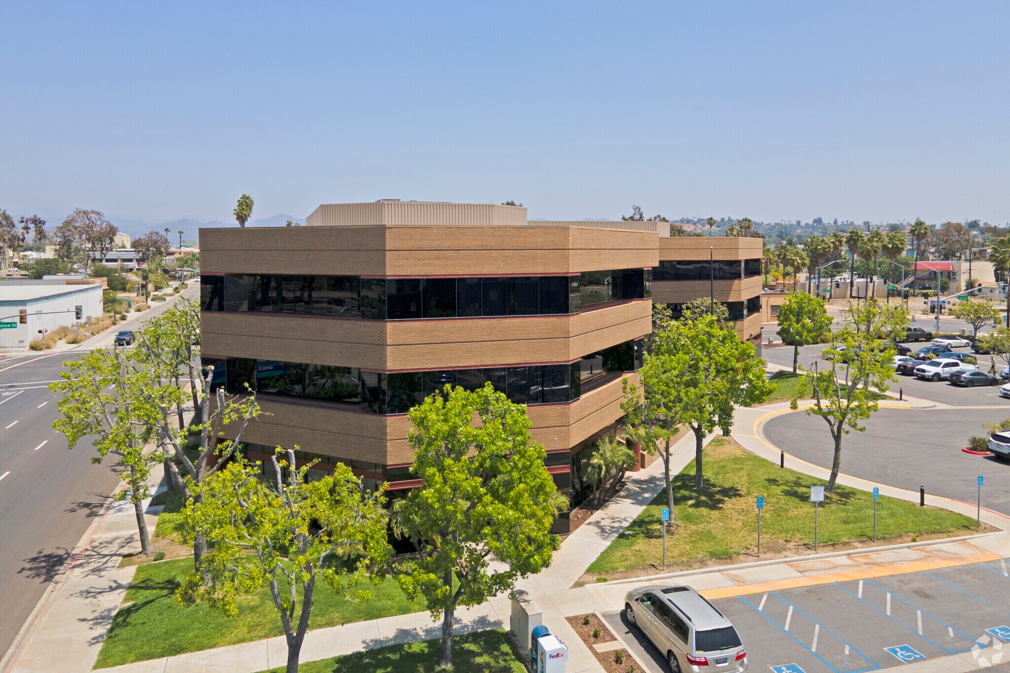 613 W Valley Pky, Escondido, CA 92025 613 W Valley Parkway