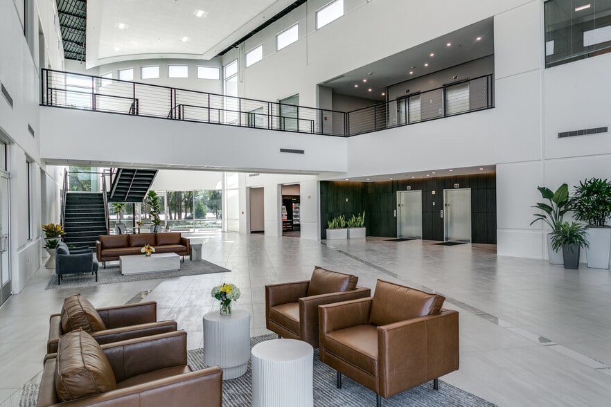 4200 Regent Blvd, Irving, TX for lease - Building Photo - Image 1 of 8