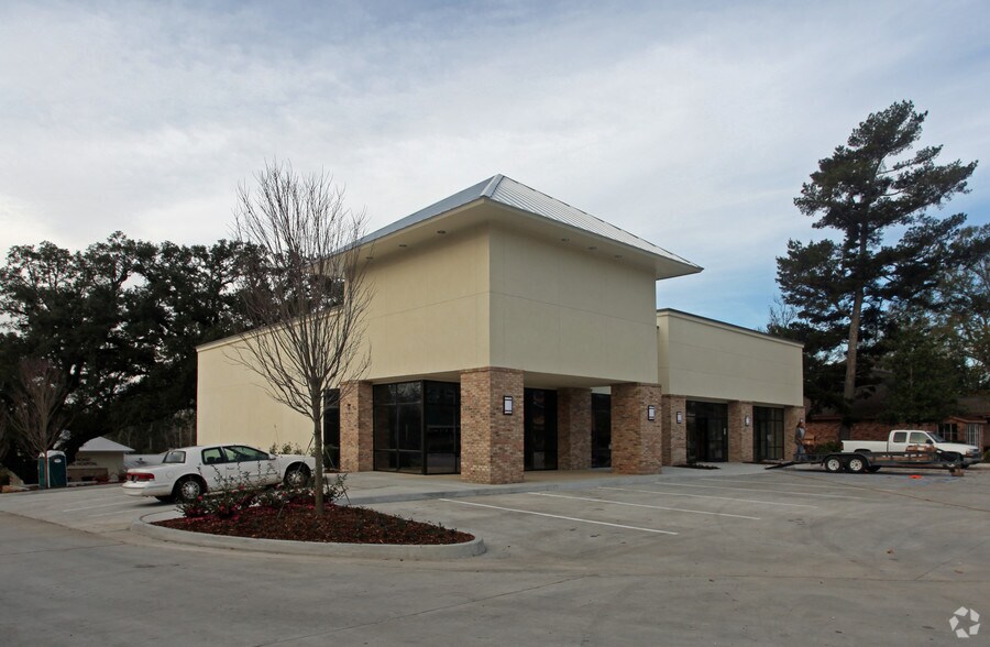7260 Highland Rd, Baton Rouge, LA 70808