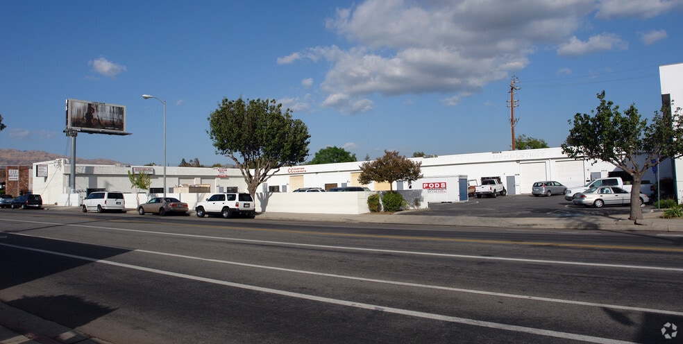 9906-9924 Canoga Ave, Chatsworth, CA for lease - Building Photo - Image 1 of 11
