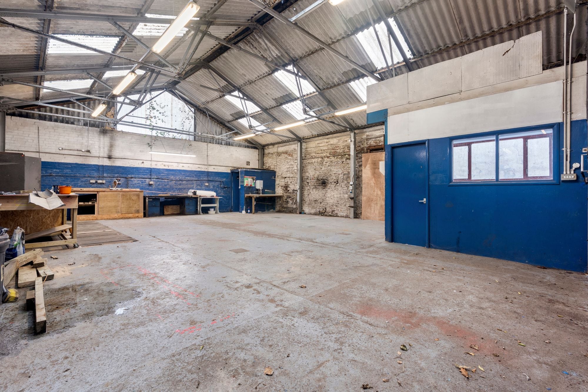 Stanley Road, Isle Of Man for lease Interior Photo- Image 1 of 10