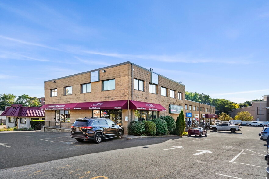 125 Main St, Stoneham, MA for lease - Building Photo - Image 1 of 6