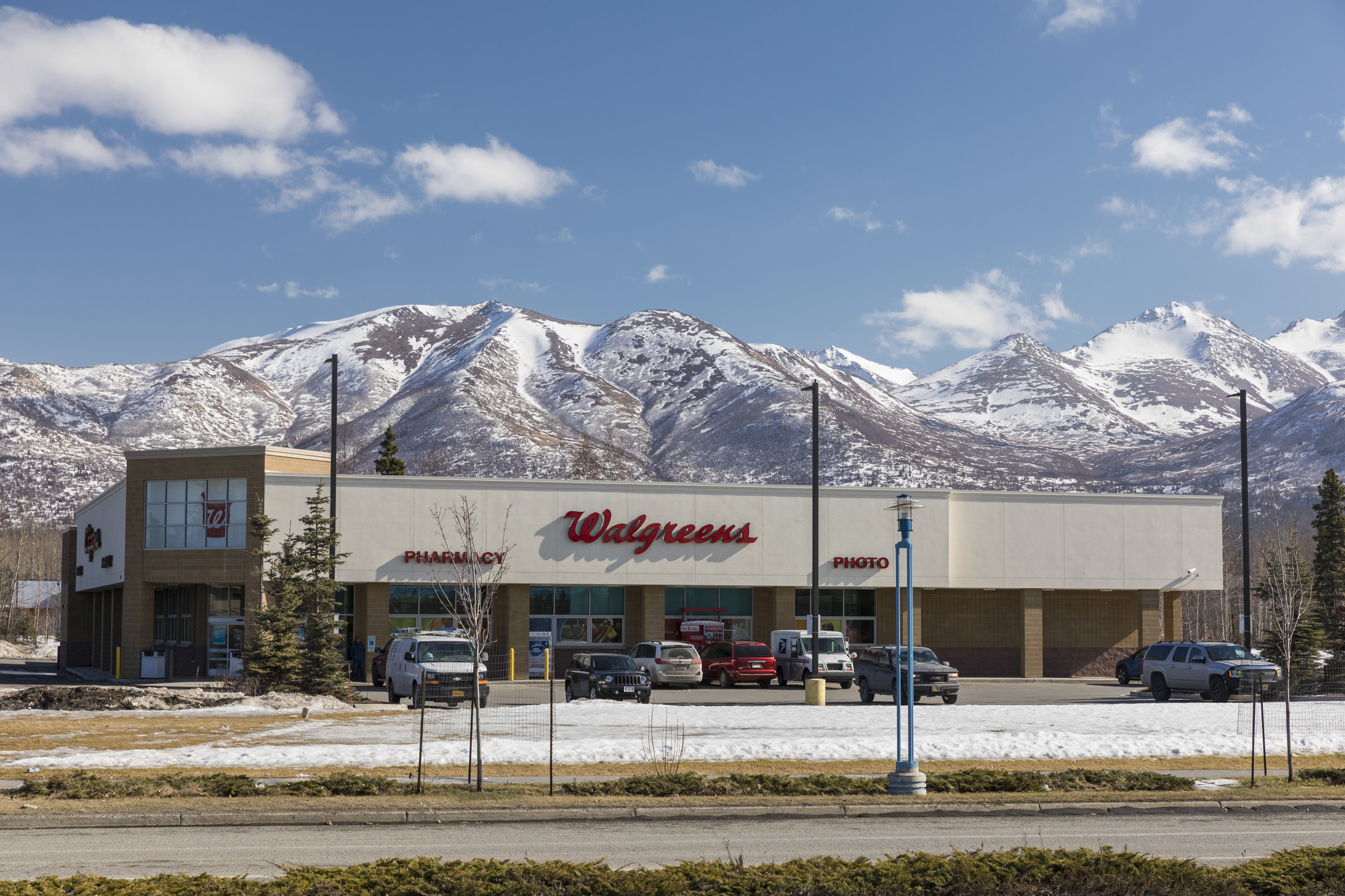 7600 Debarr Rd, Anchorage, AK for lease Primary Photo- Image 1 of 11