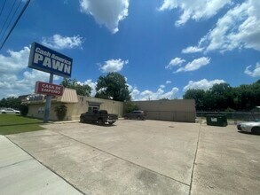 5508 N Navarro St, Victoria, TX for lease Building Photo- Image 2 of 3