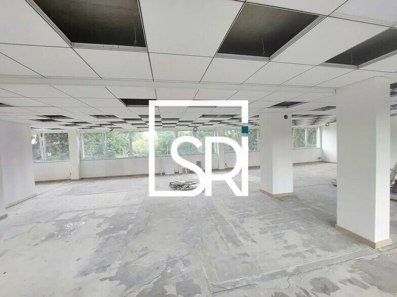 Office in Clermont-Ferrand for lease - Building Photo - Image 3 of 10