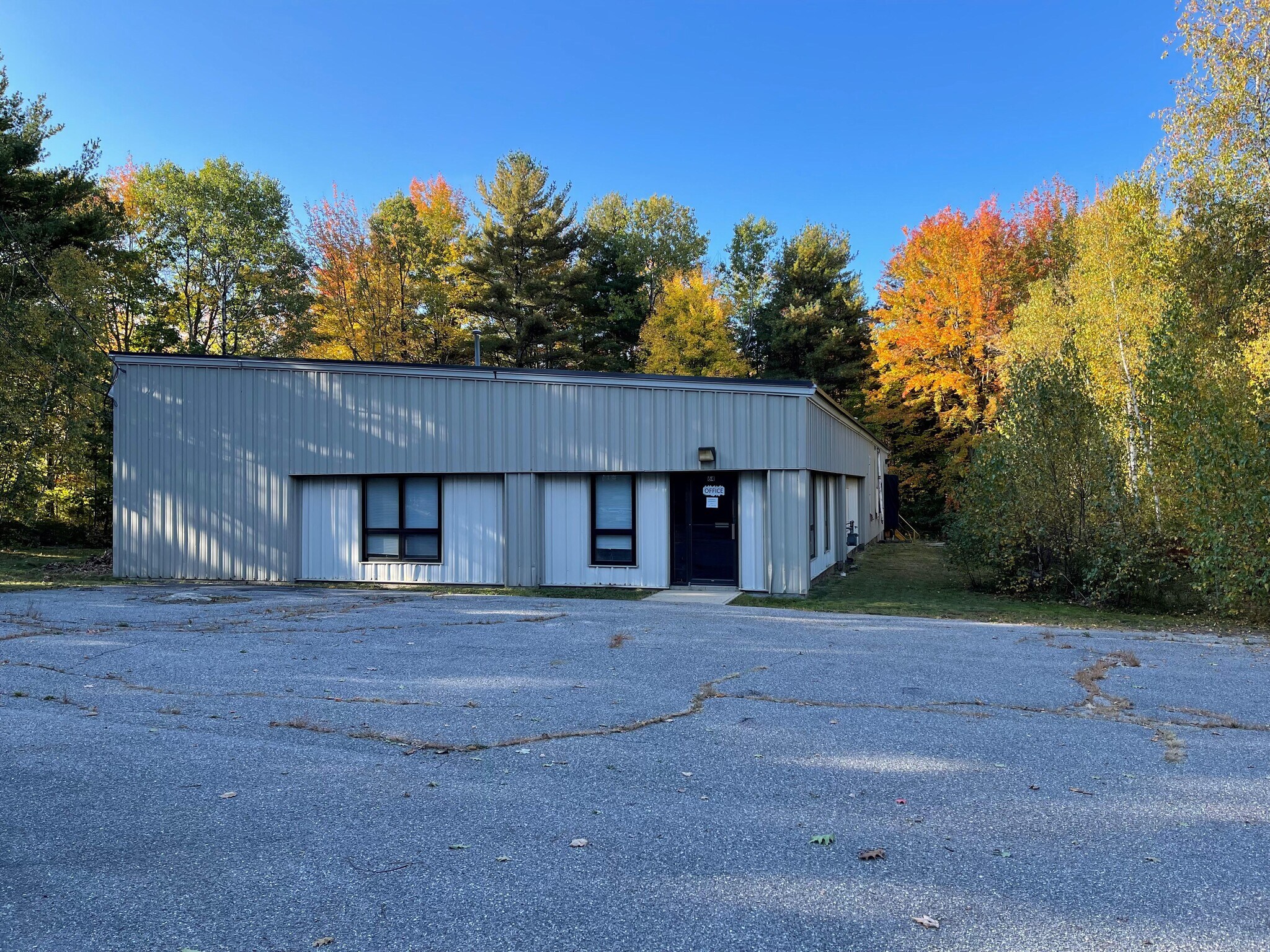 64 Landry St, Biddeford, ME 04005