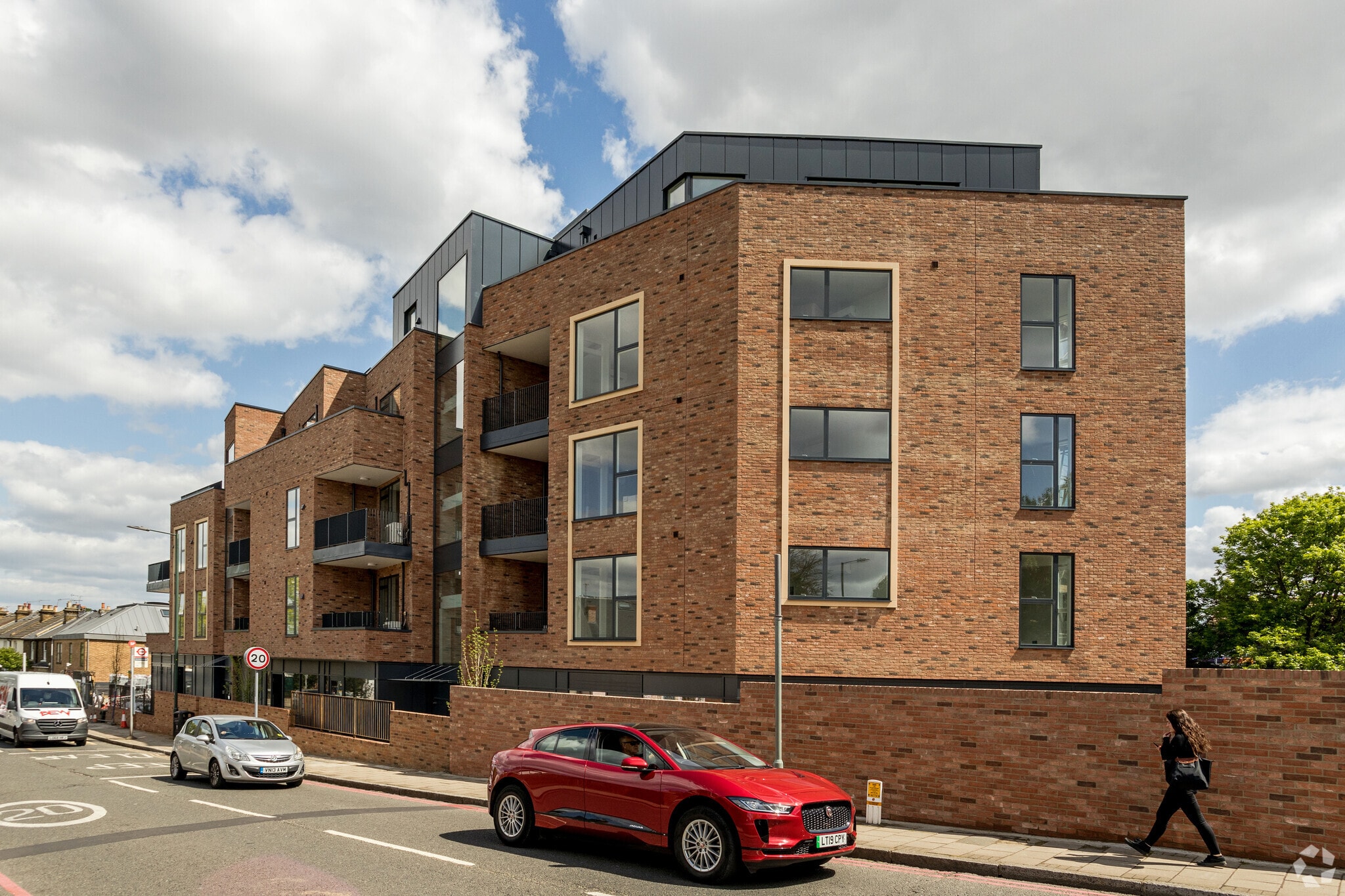 1-9 Sandycombe Rd, Richmond for sale Primary Photo- Image 1 of 1