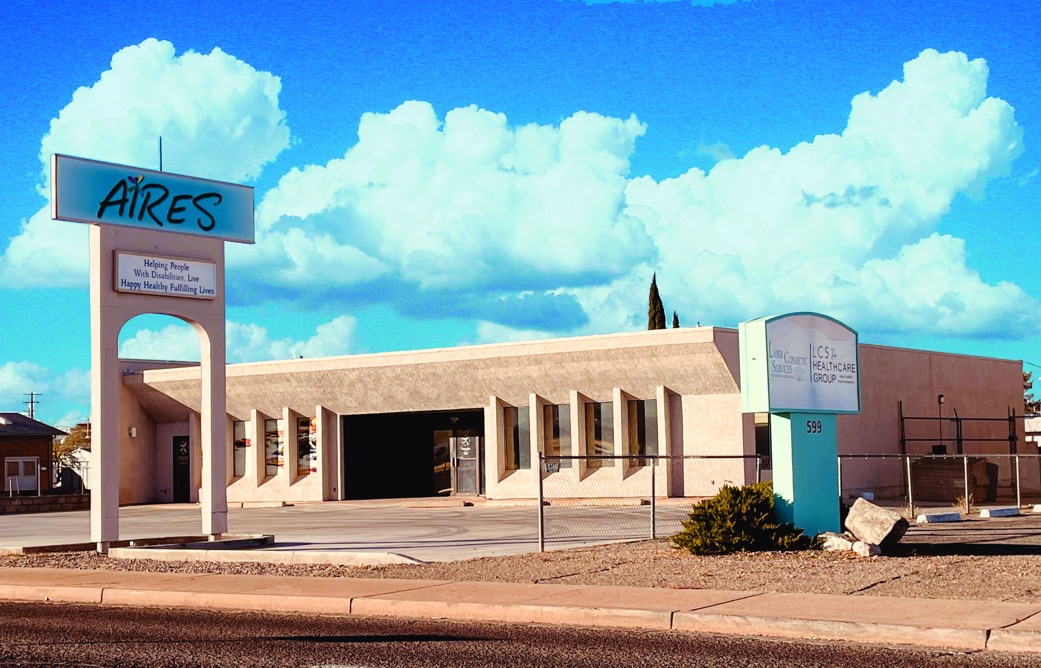 575 E Wilcox Dr, Sierra Vista, AZ for sale Primary Photo- Image 1 of 8