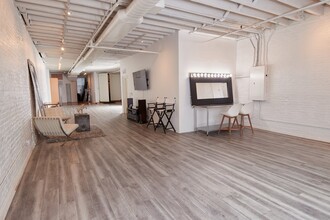 447 W 36th St, New York, NY for lease Interior Photo- Image 2 of 14