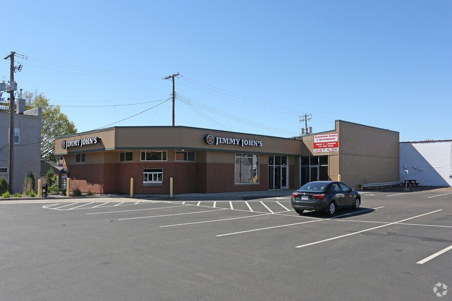 420 N Bridge St, Chippewa Falls, WI for sale - Primary Photo - Image 1 of 1