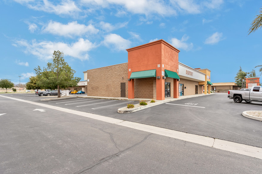 950-960 N State St, Hemet, CA for lease - Building Photo - Image 3 of 16