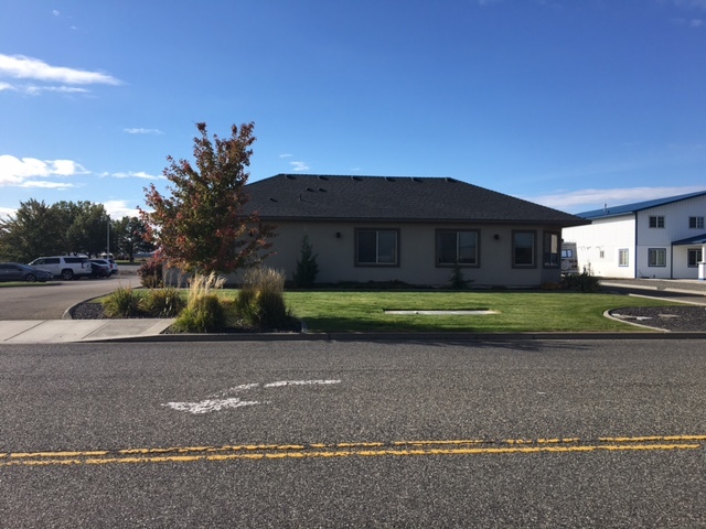 2381 Robertson Dr, Richland, WA for lease - Building Photo - Image 2 of 8