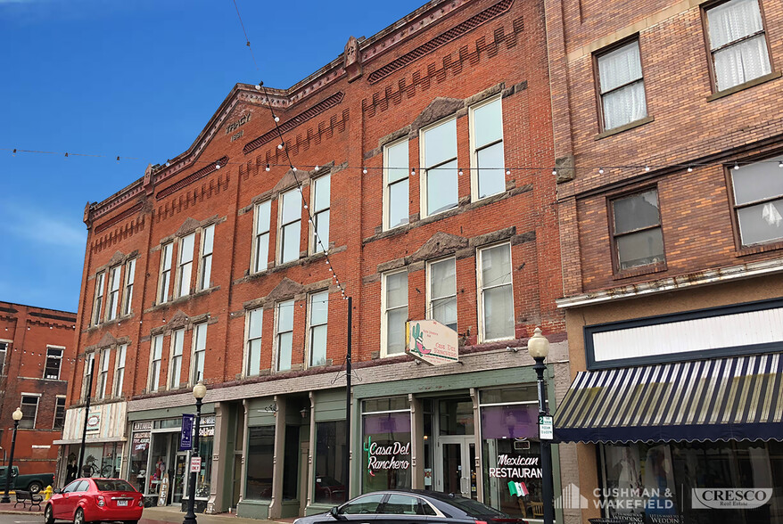 554-562 W Tuscarawas Ave, Barberton, OH 44203 - Retail for Sale | LoopNet