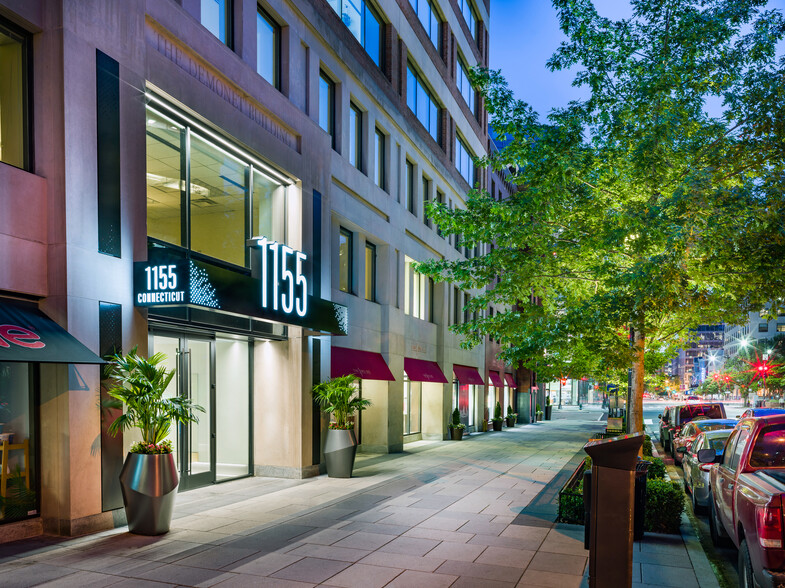 1155 Connecticut Ave NW, Washington, DC for lease - Building Photo - Image 2 of 8