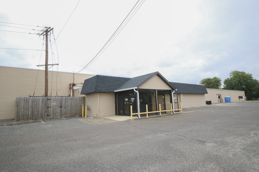 1206 Route 130 N, Burlington, NJ for lease - Building Photo - Image 3 of 38