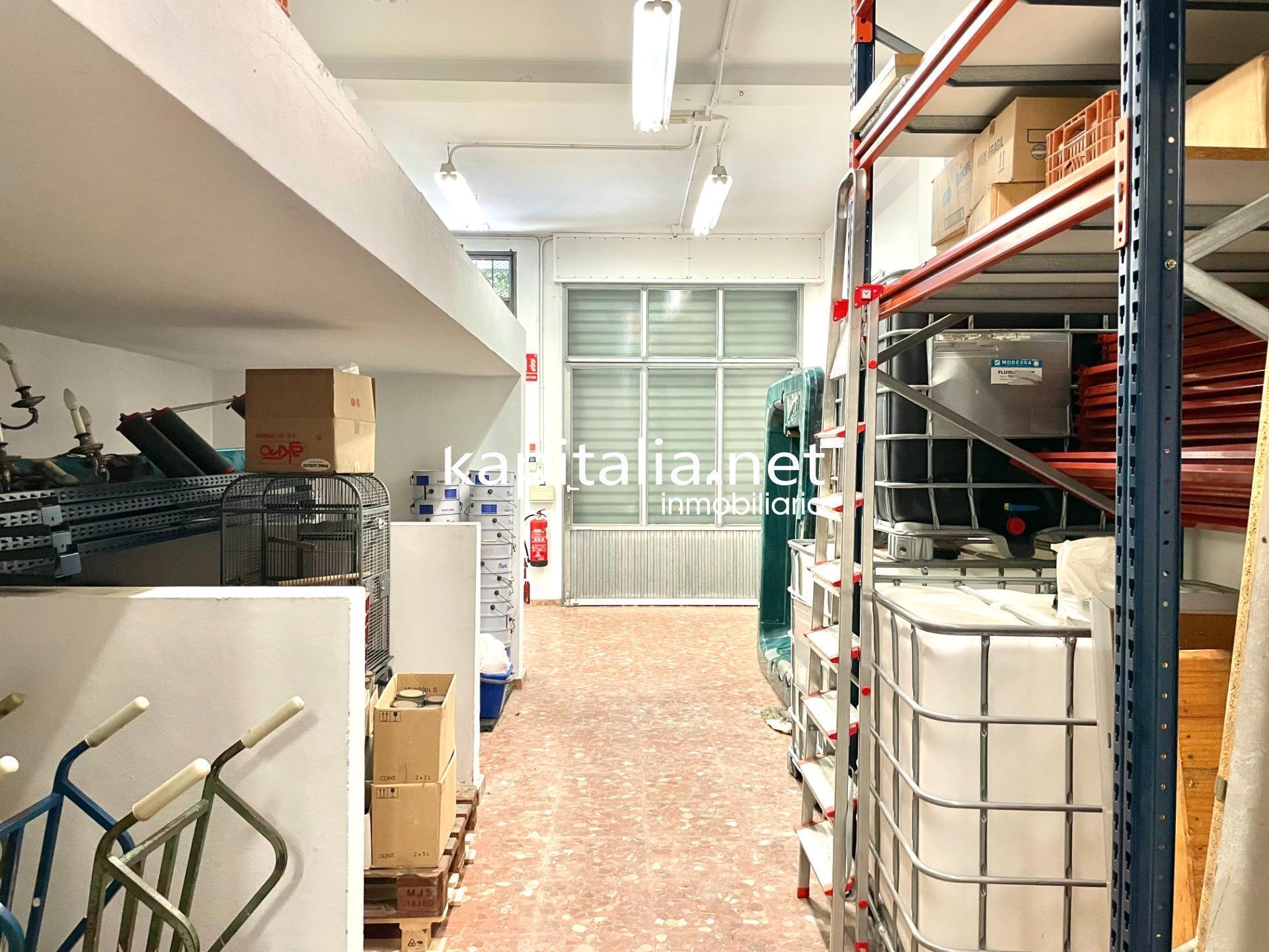 Retail in Hospital de Órbigo, León for sale Building Photo- Image 1 of 5