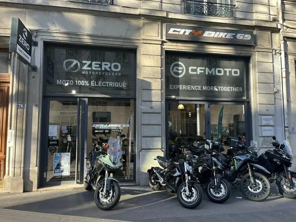 76 Avenue Maréchal De Saxe, Lyon for lease Building Photo- Image 1 of 6