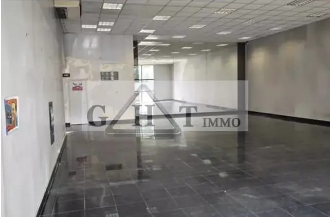 Industrial in Maisons-Alfort for lease - Interior Photo - Image 1 of 3