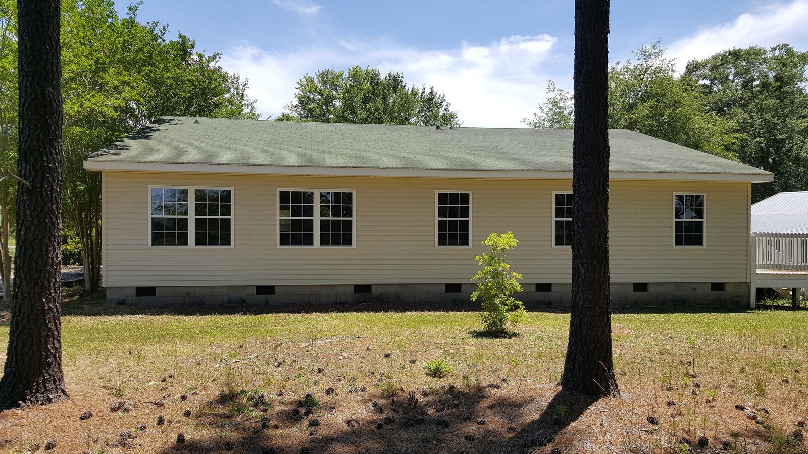 2725 Priceville Rd, Gilbert, SC 29054