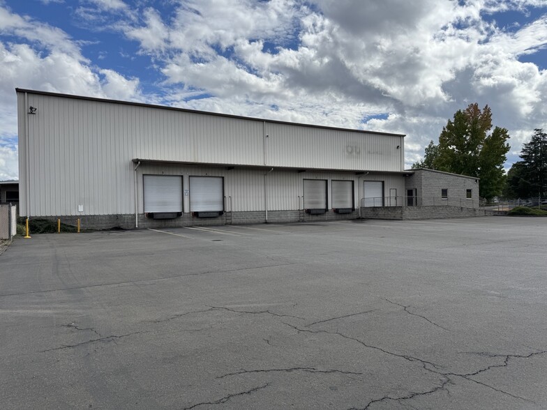 1165 Fisher Ave, Medford, OR for lease - Building Photo - Image 3 of 5
