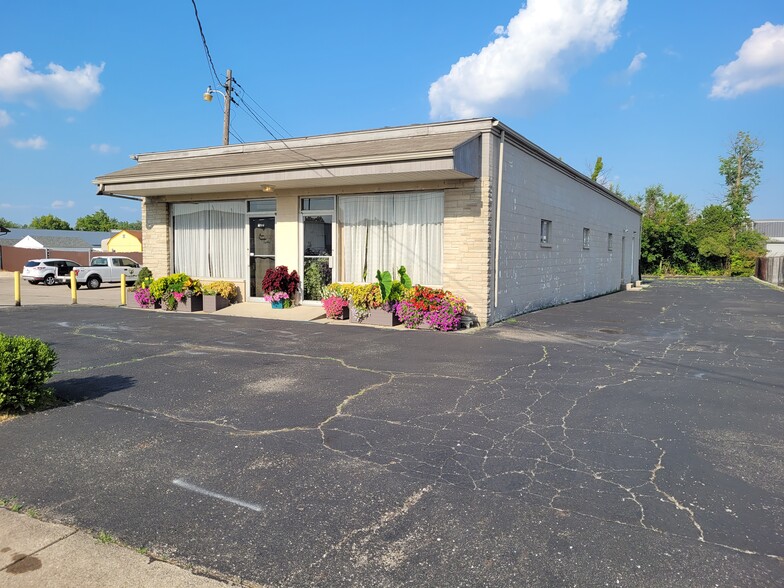 5098 Wadsworth Rd, Dayton, OH for sale - Building Photo - Image 1 of 15