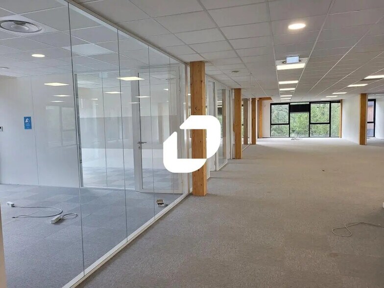 Office in VILLENEUVE-D'ASCQ for lease - Building Photo - Image 2 of 9