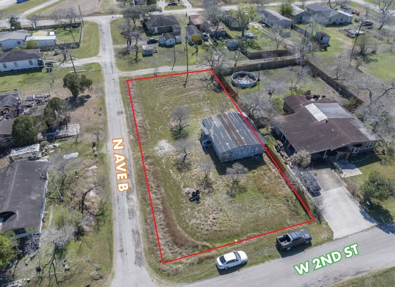 308 N Avenue B, Bishop, TX for sale - Primary Photo - Image 1 of 3