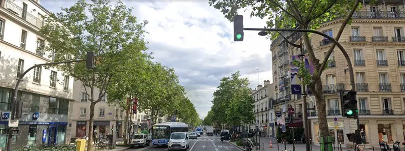 Retail in Paris for lease Building Photo- Image 1 of 3