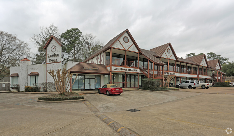 804 W Dallas St, Conroe, TX for lease - Primary Photo - Image 1 of 16