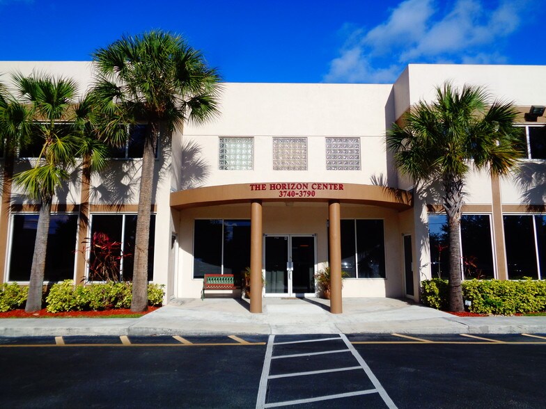 3740-3748 NW 124th Ave, Coral Springs, FL for lease - Building Photo - Image 3 of 7