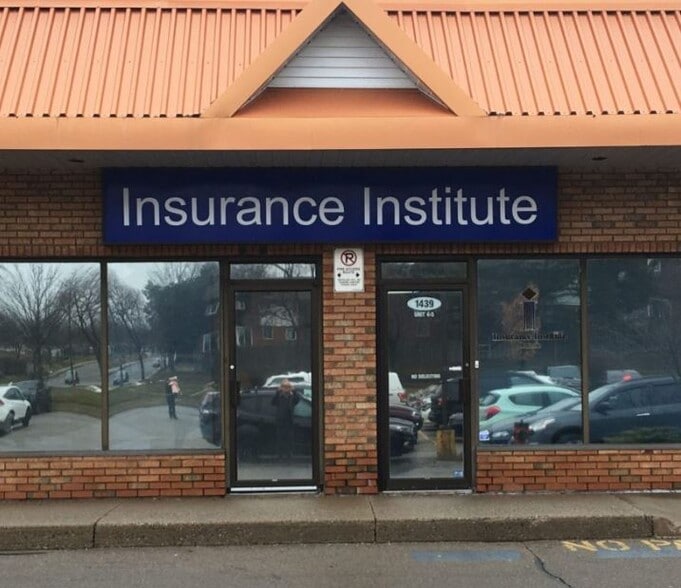 1423-1447 Upper Ottawa St, Hamilton, ON for sale - Primary Photo - Image 1 of 1