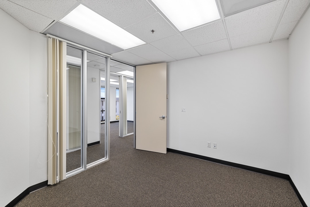 1650 S Amphlett Blvd, San Mateo, CA for lease Interior Photo- Image 1 of 21