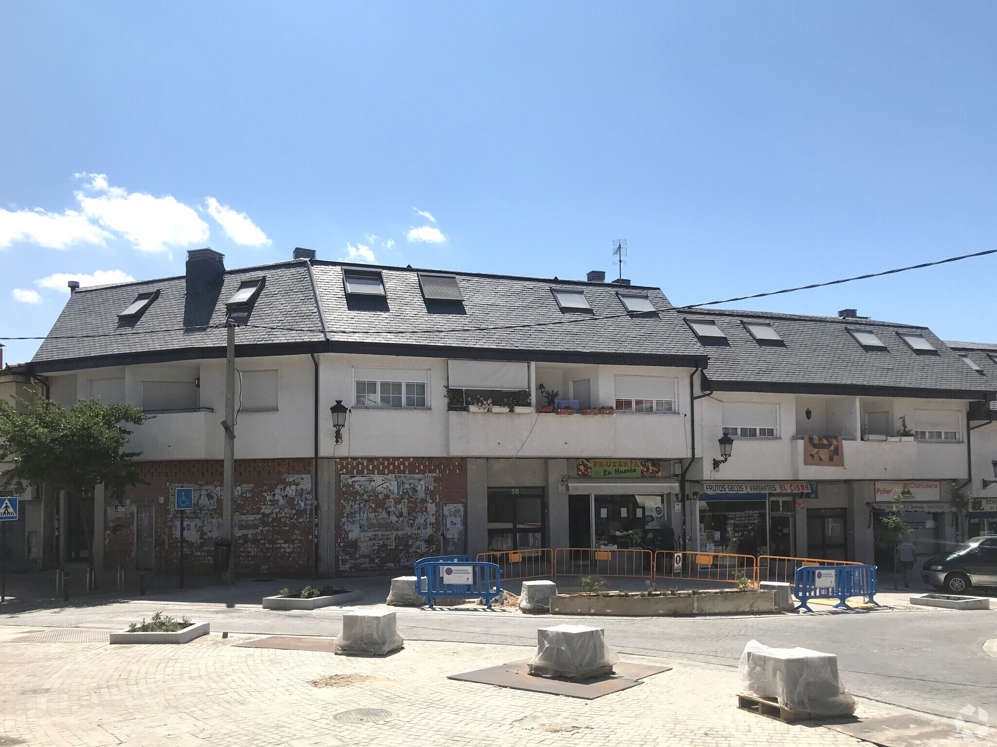 in Hoyo de Manzanares, Madrid for sale Building Photo- Image 1 of 1