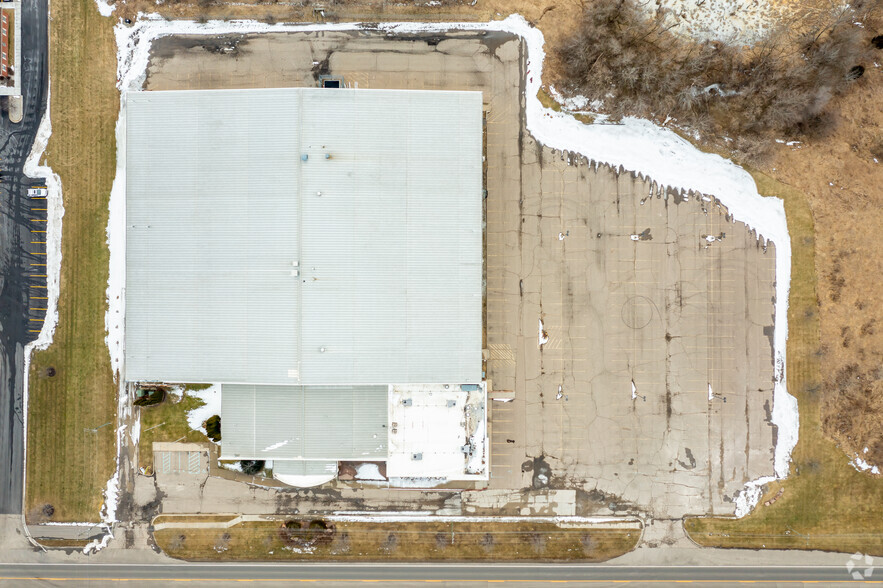 3301 Davison Rd, Lapeer, MI for lease - Aerial - Image 2 of 58