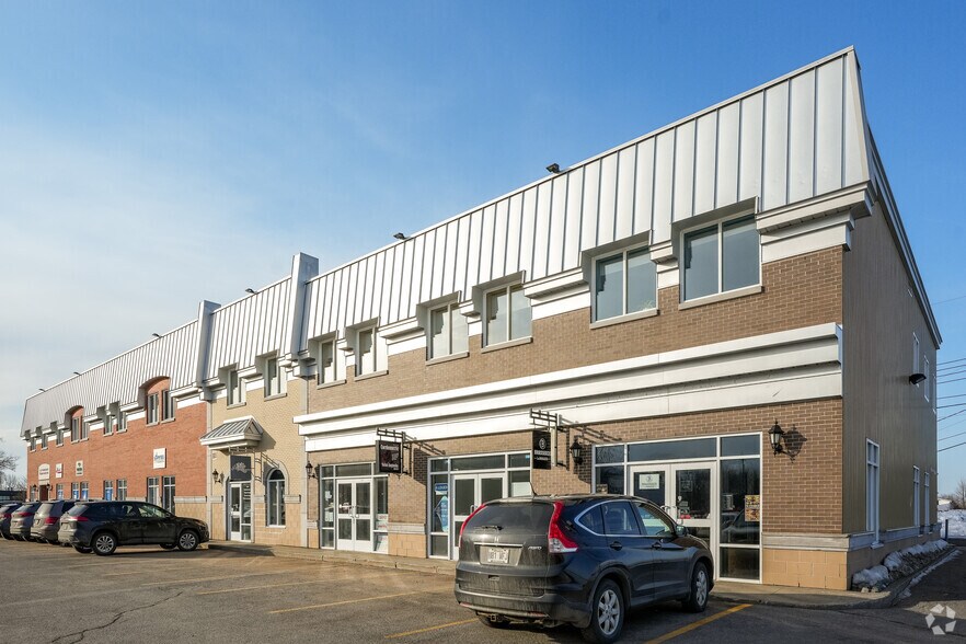 334 Rte 138, Saint-augustin-de-desmaures, QC for lease - Building Photo - Image 2 of 2
