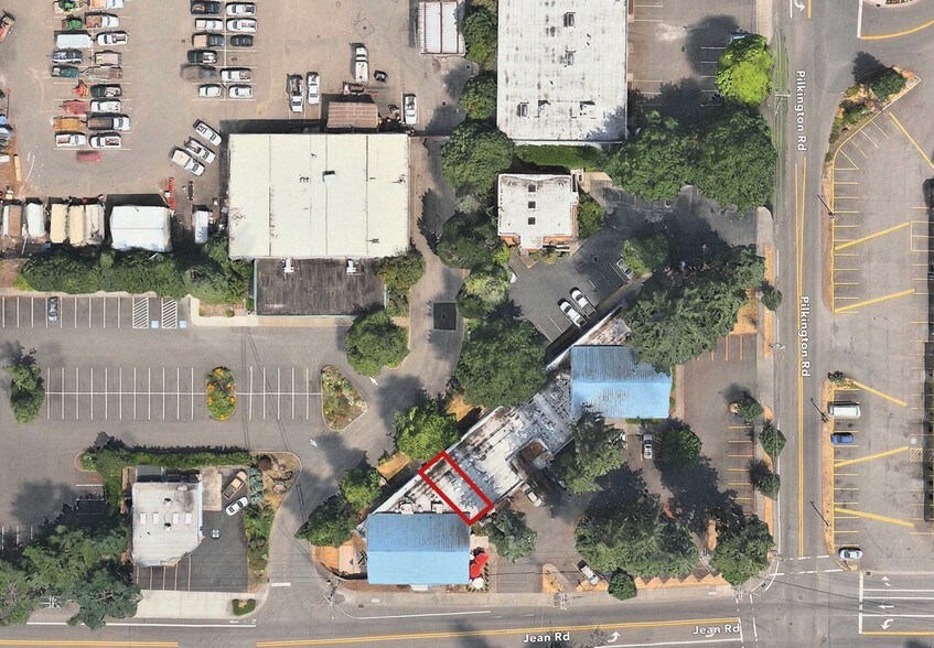 17777 SW Pilkington Rd, Lake Oswego, OR for sale - Building Photo - Image 1 of 1