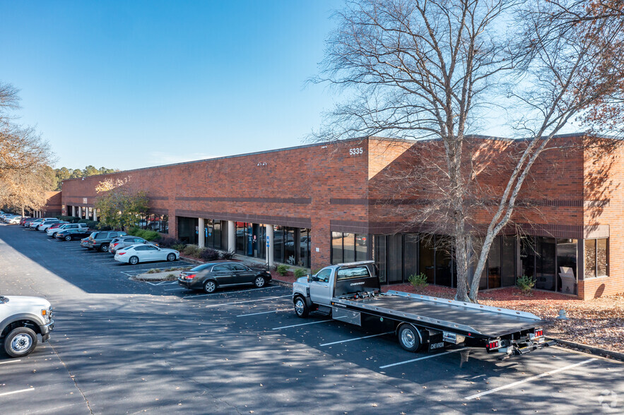 5335 Dividend Dr, Decatur, GA for lease - Building Photo - Image 1 of 6