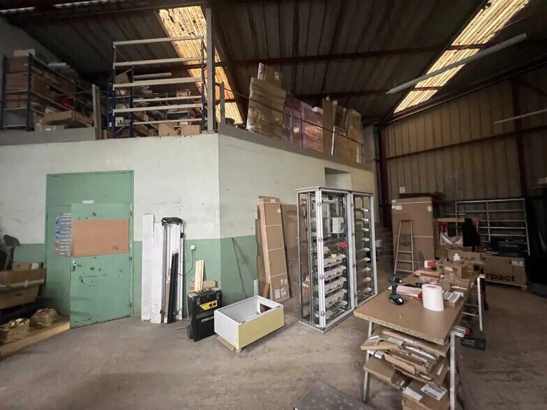 Flex in Beautiran for sale - Interior Photo - Image 3 of 6