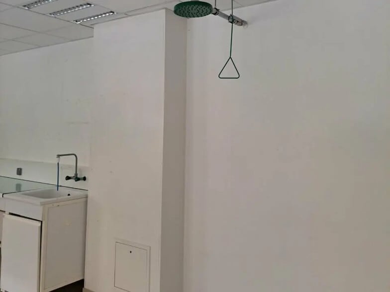 Office in Créteil for lease - Building Photo - Image 3 of 3