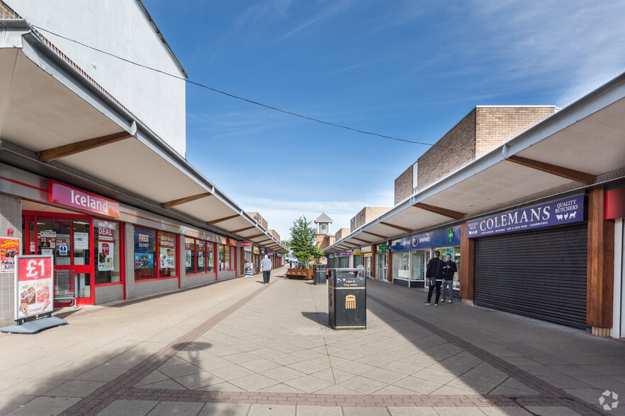 The Precinct, Blaydon On Tyne for lease - Building Photo - Image 2 of 3